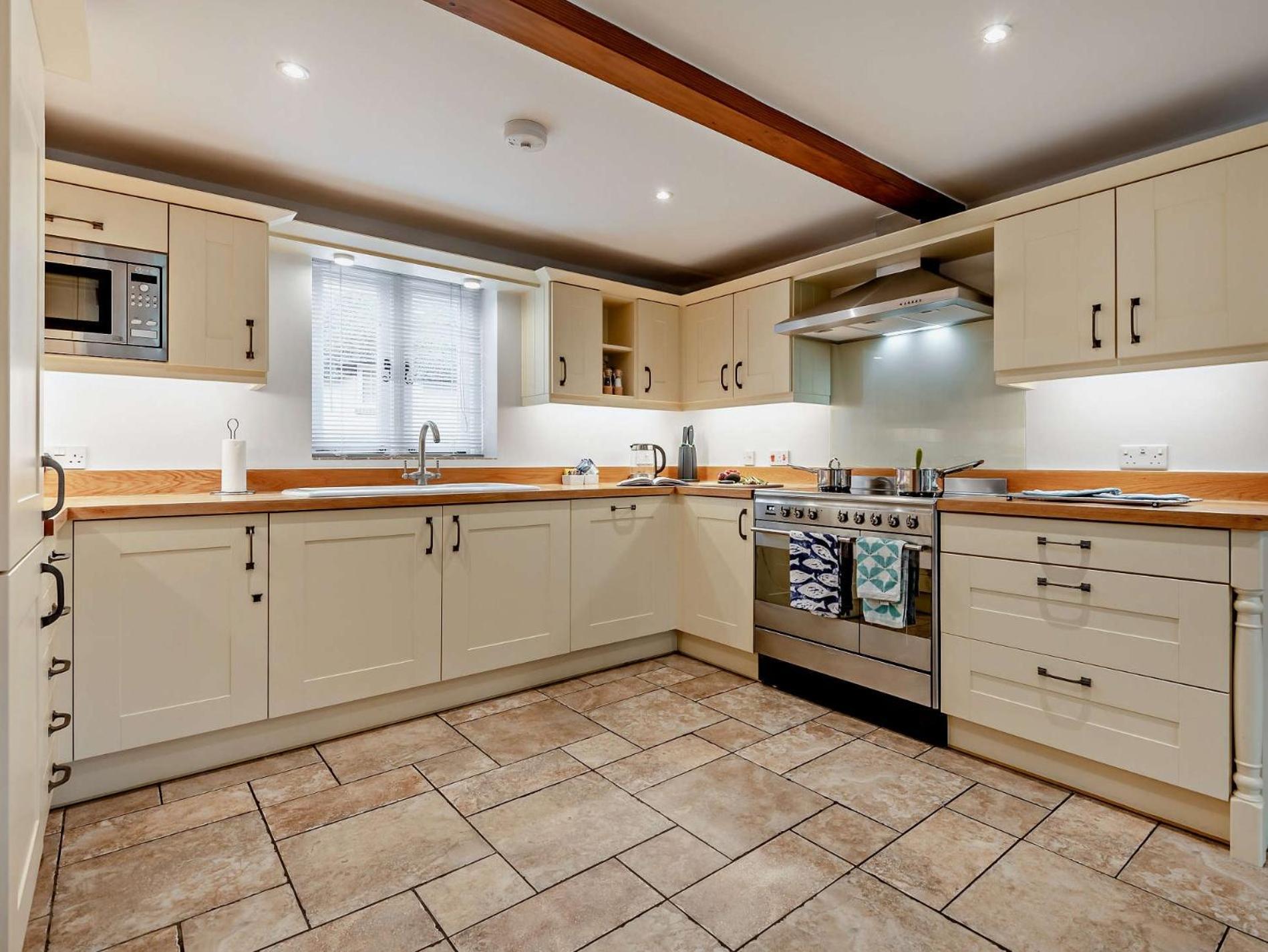 3 Bed In Lulworth Cove Dc139 West Lulworth Exterior foto