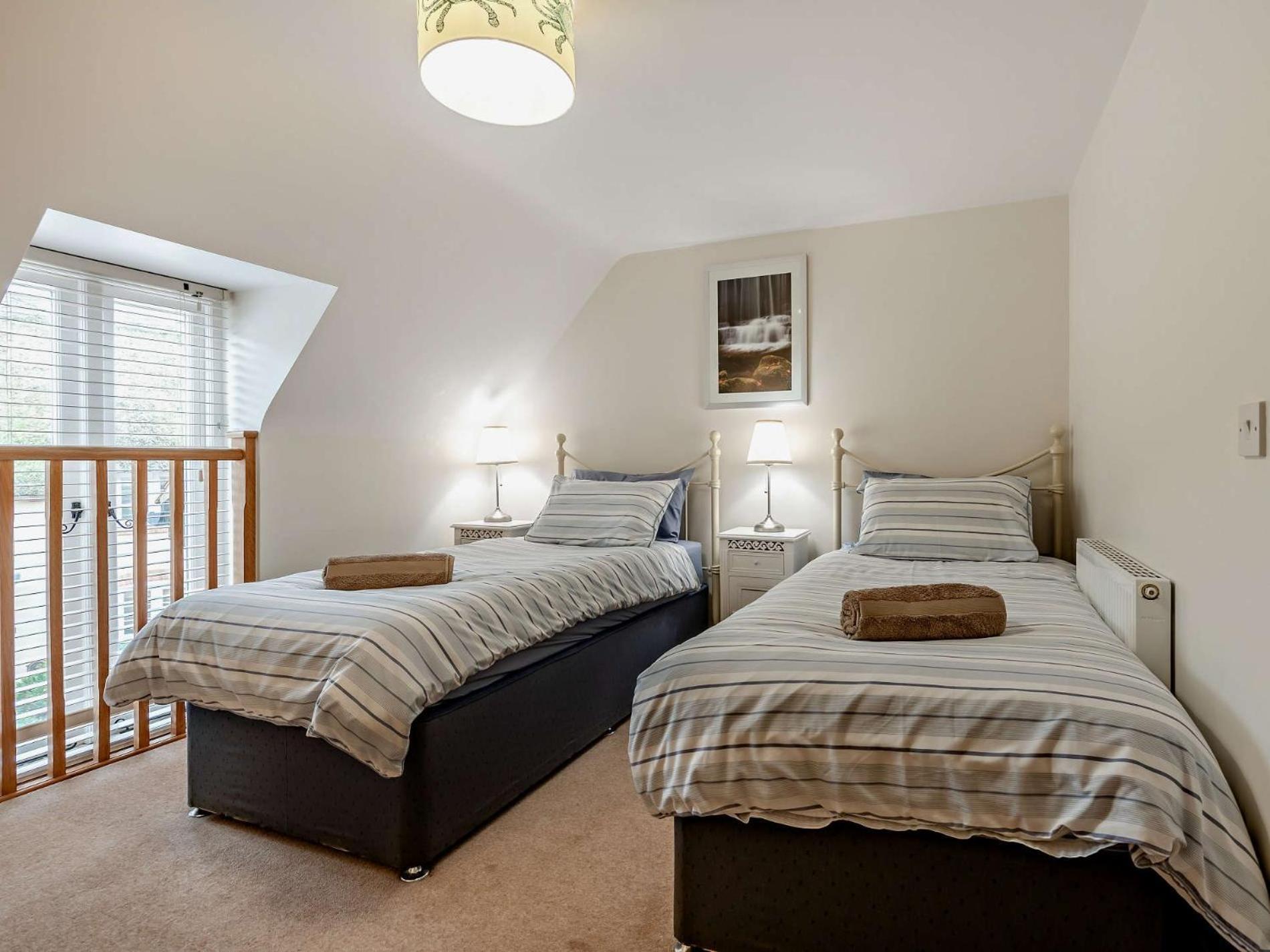 3 Bed In Lulworth Cove Dc139 West Lulworth Exterior foto